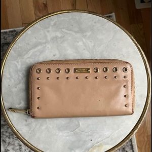 Badgley Mischka Beige Signature Wallet